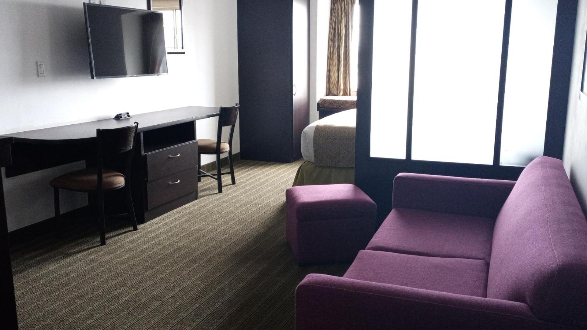Microtel Inn & Suites by Wyndham Toluca