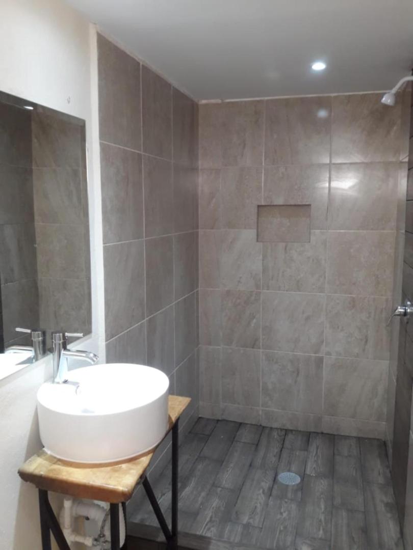Hotel Ashly Loma Larga