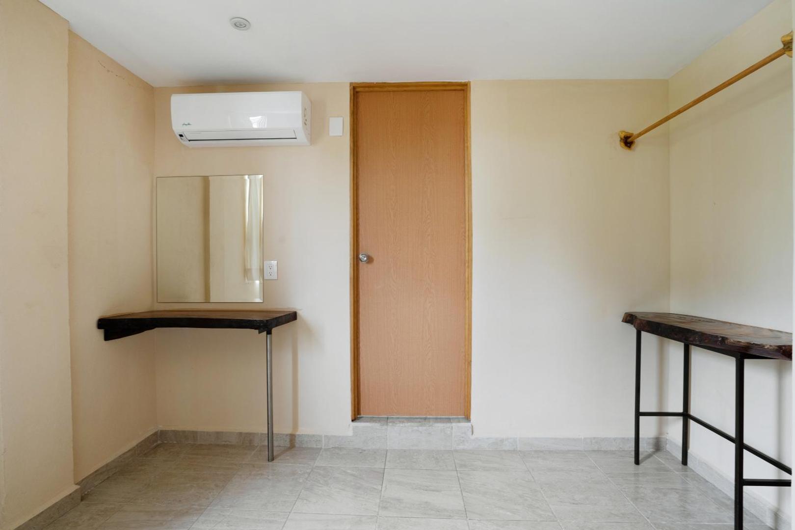 Hotel Ashly Loma Larga