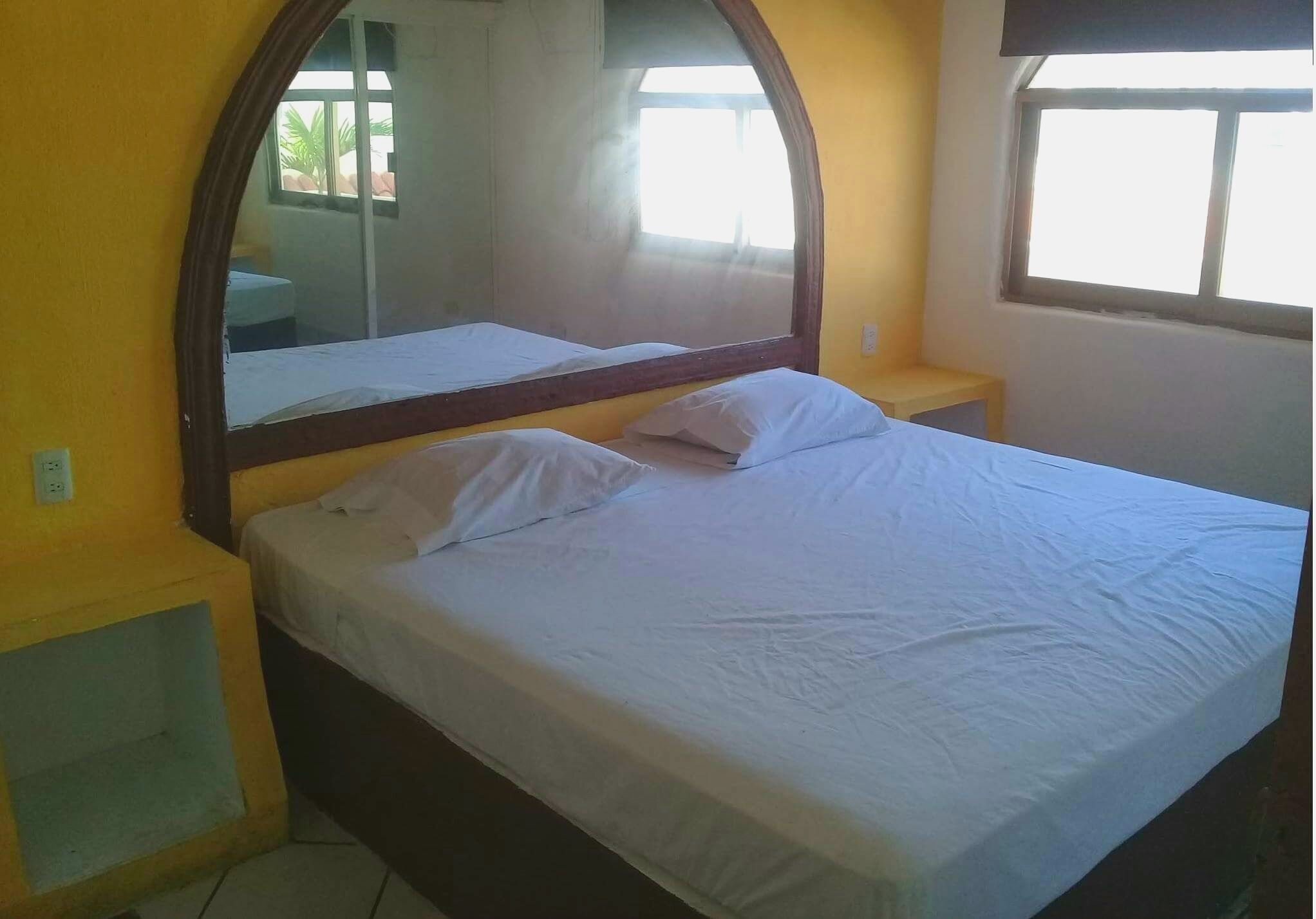 Hakal Zona Dorada Mazatlan