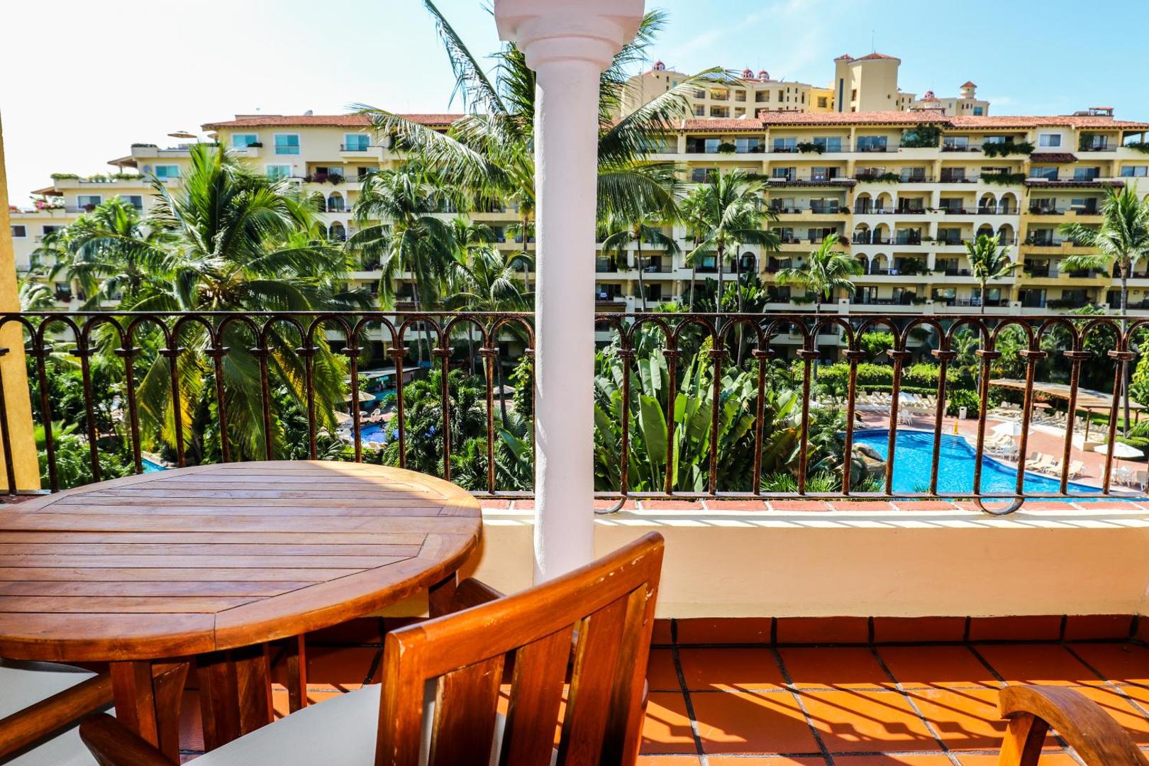 Al Club Velas Vallarta