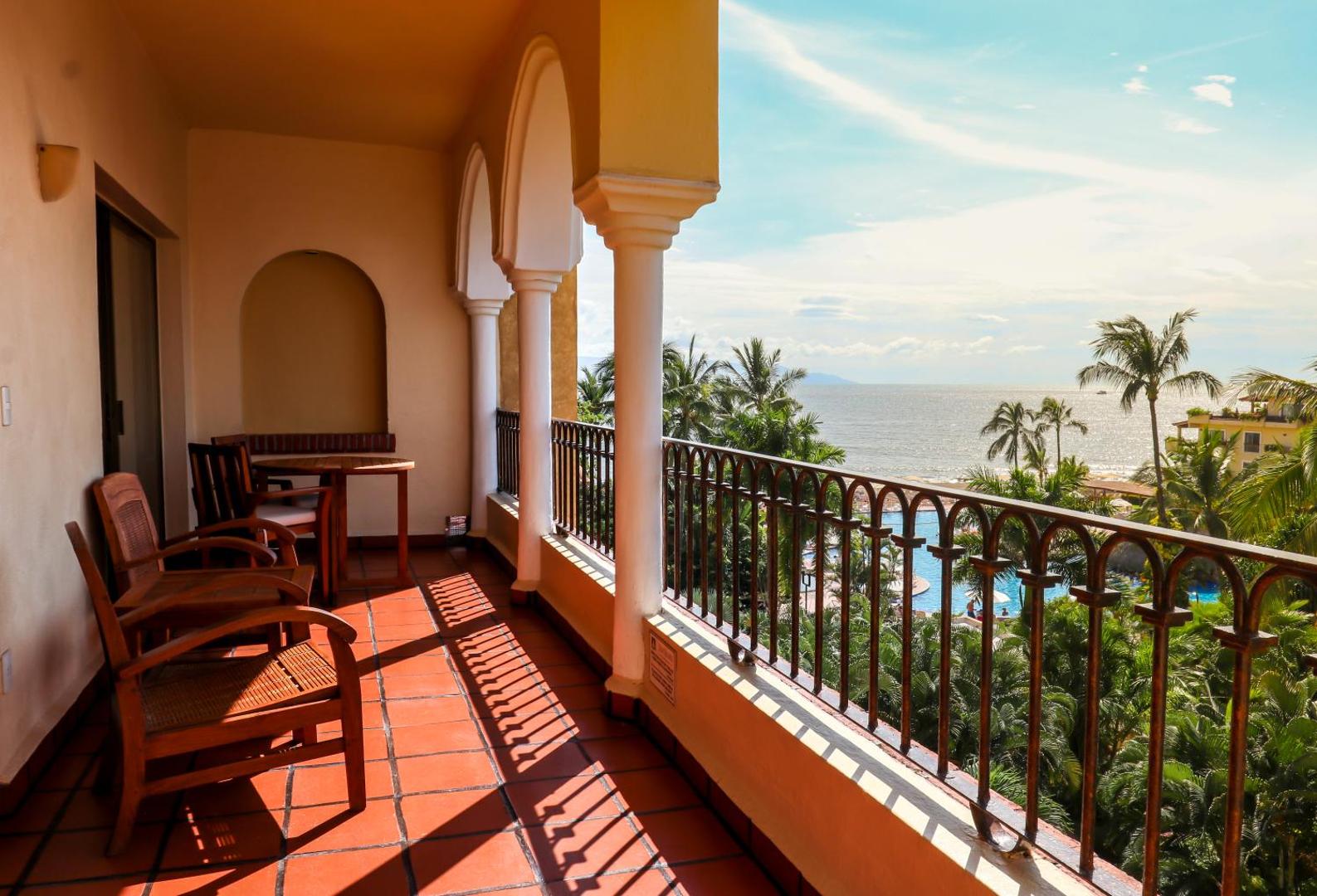 Al Club Velas Vallarta