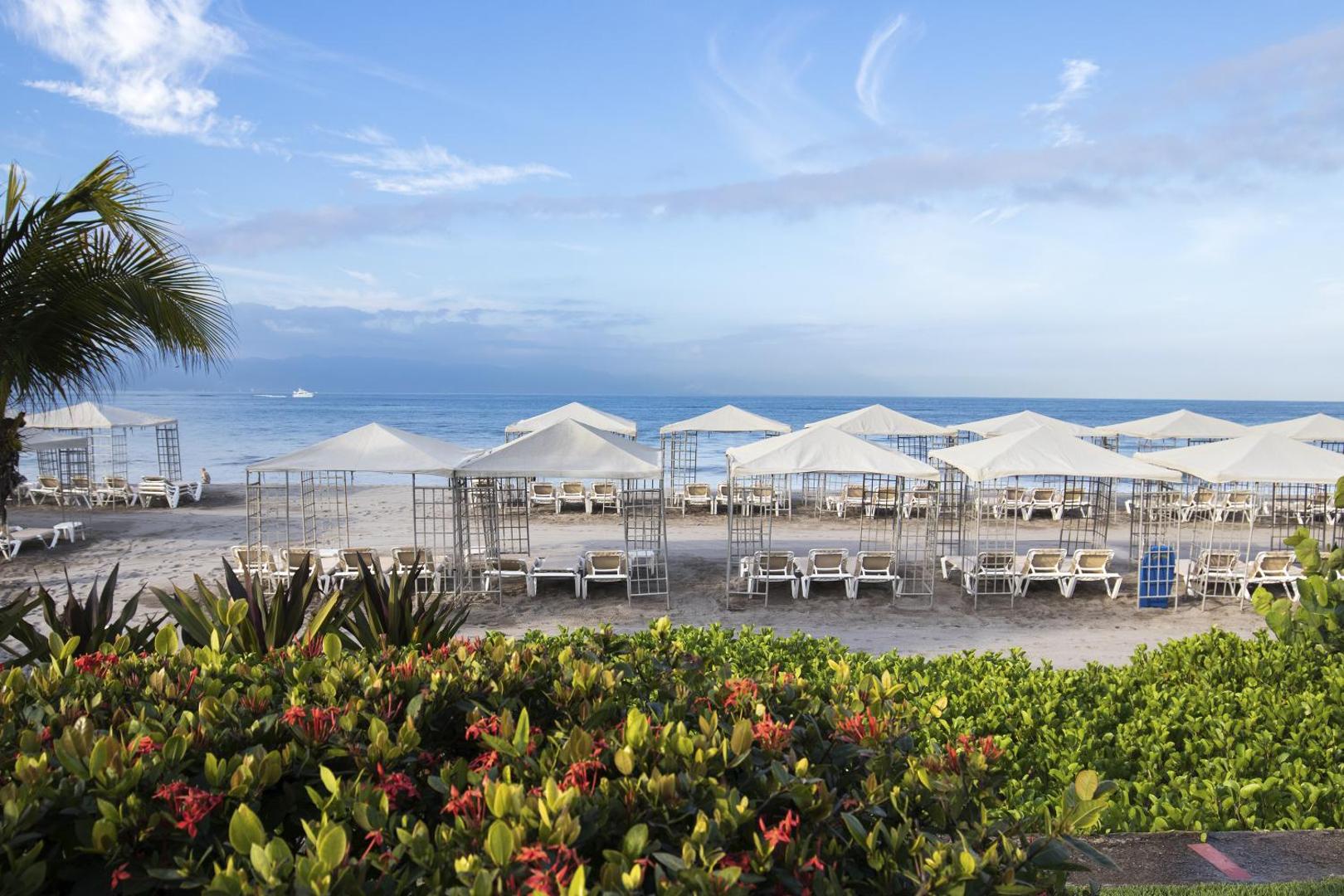 Al Club Velas Vallarta