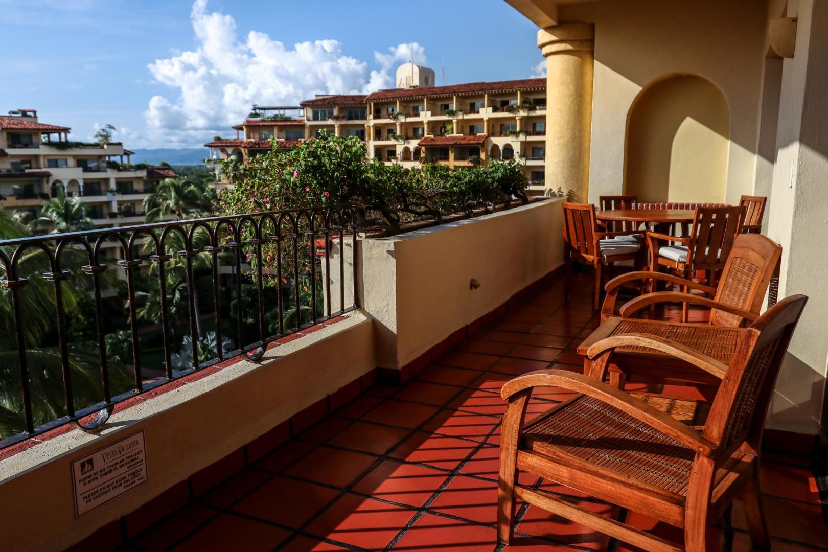 Al Club Velas Vallarta