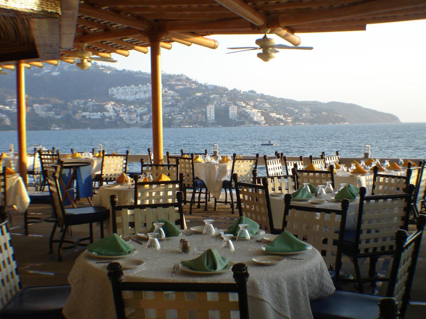 Acapulco Malibu