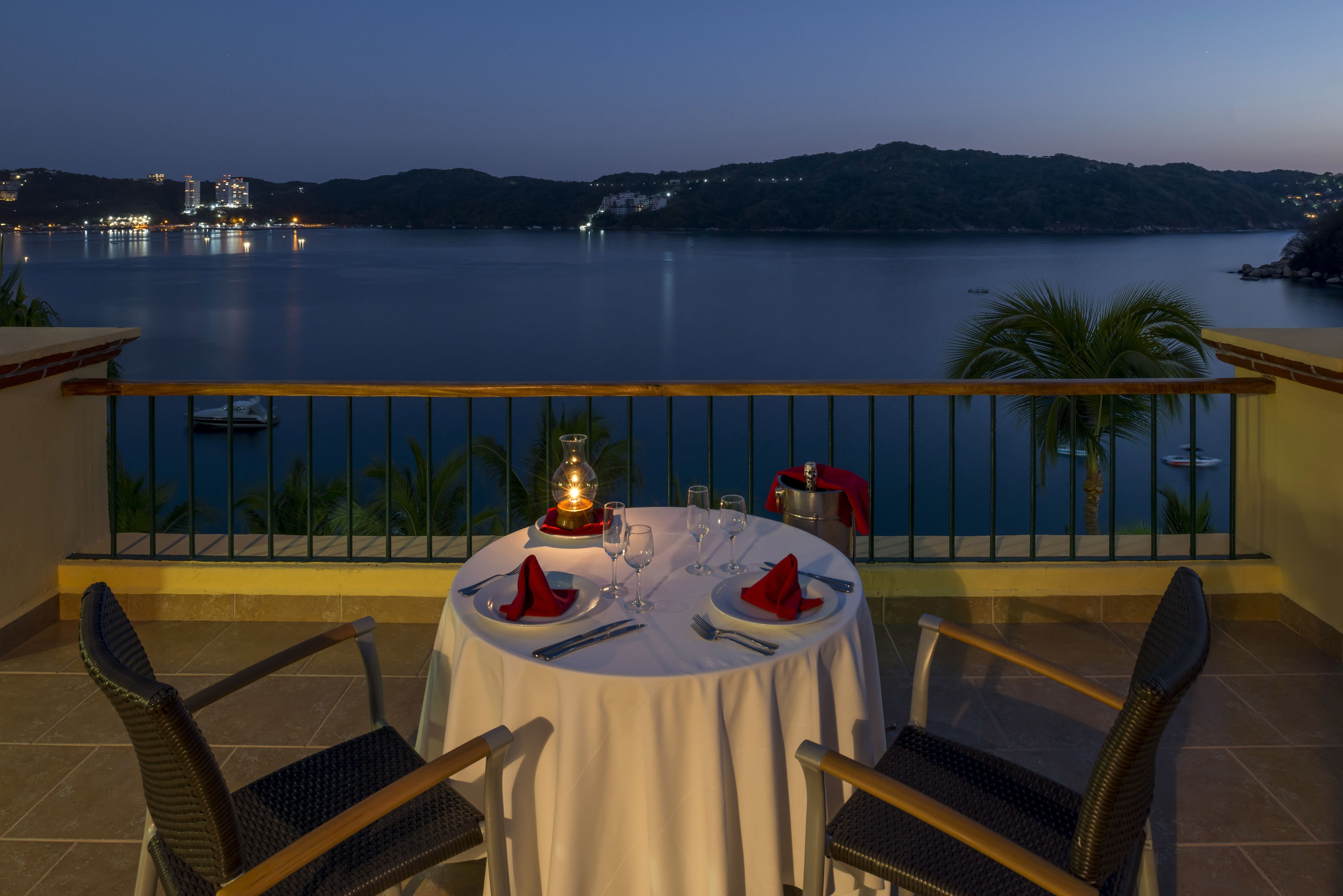 Camino Real Acapulco Diamante