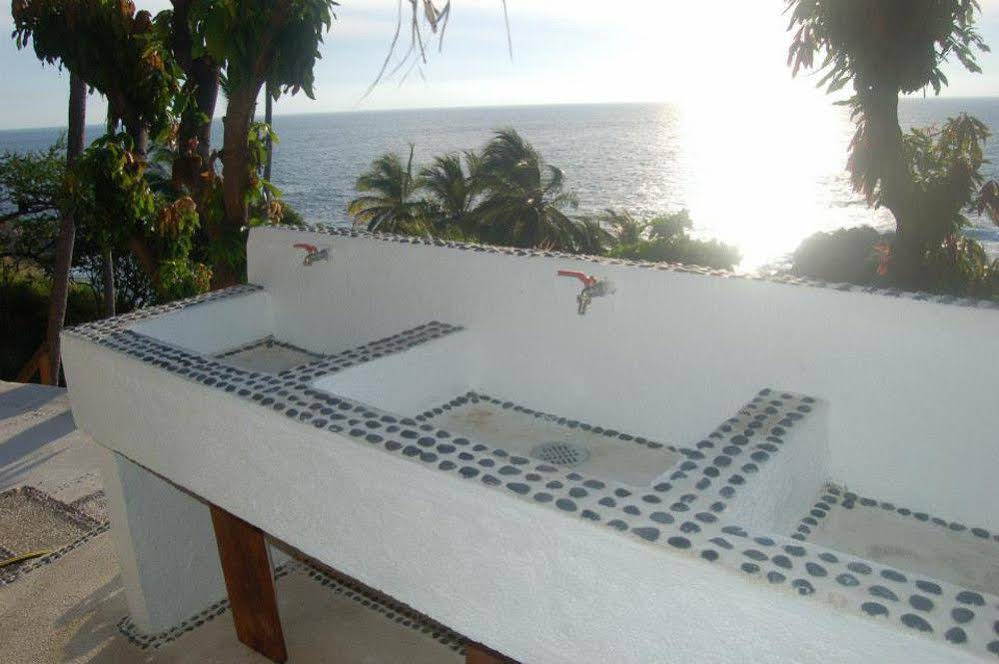 Cocos Camp