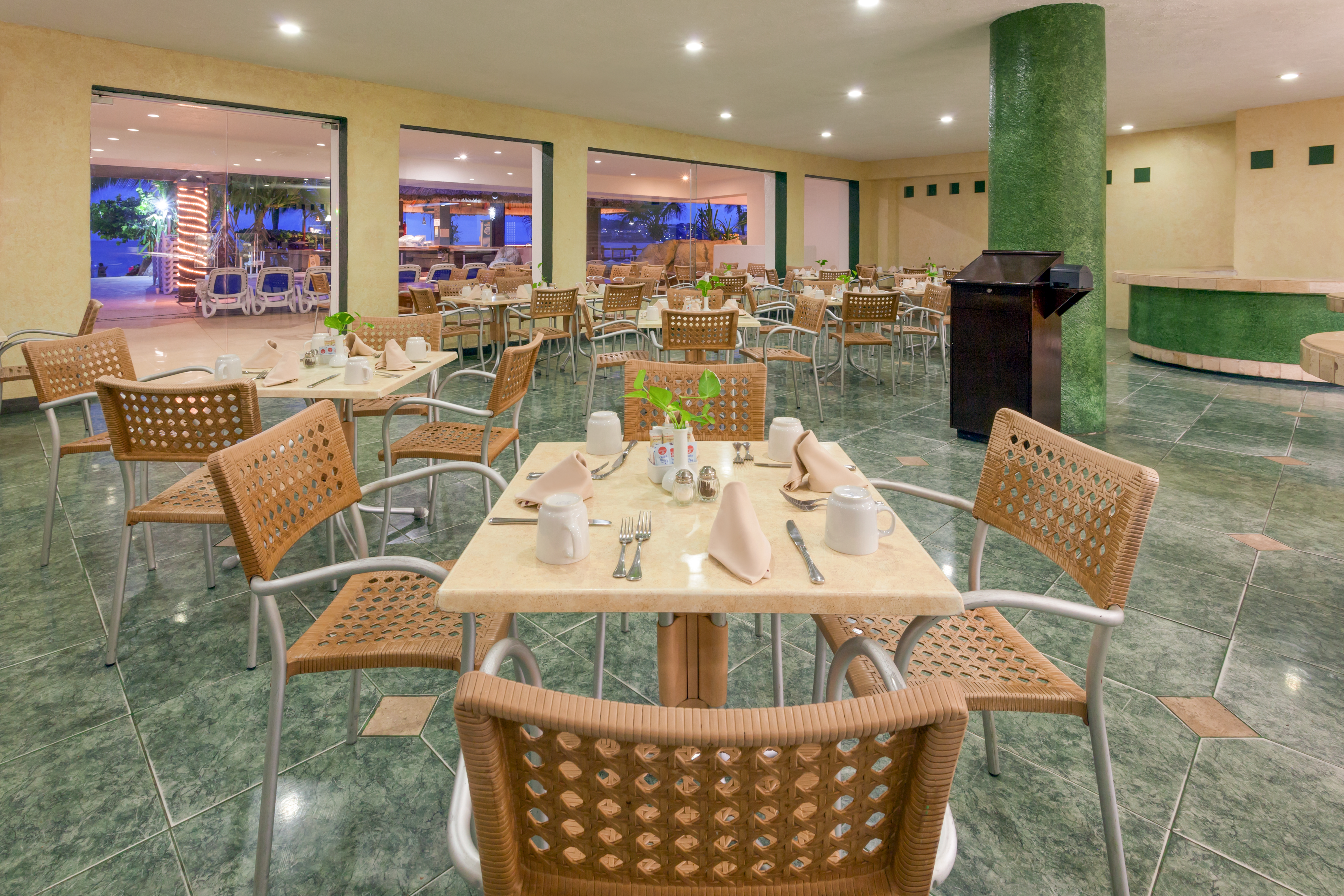 HS HOTSSON Smart Acapulco