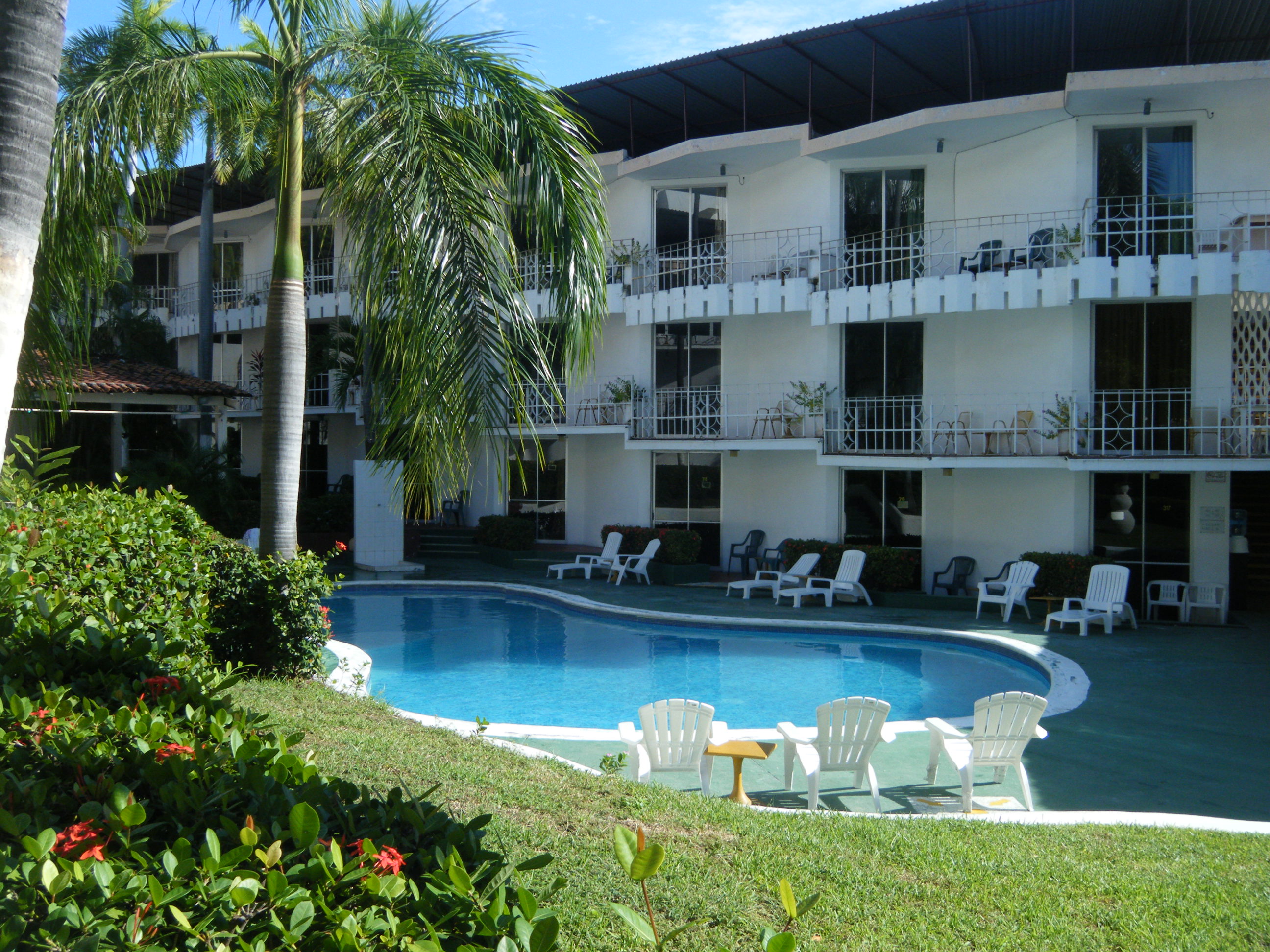 El Tropicano