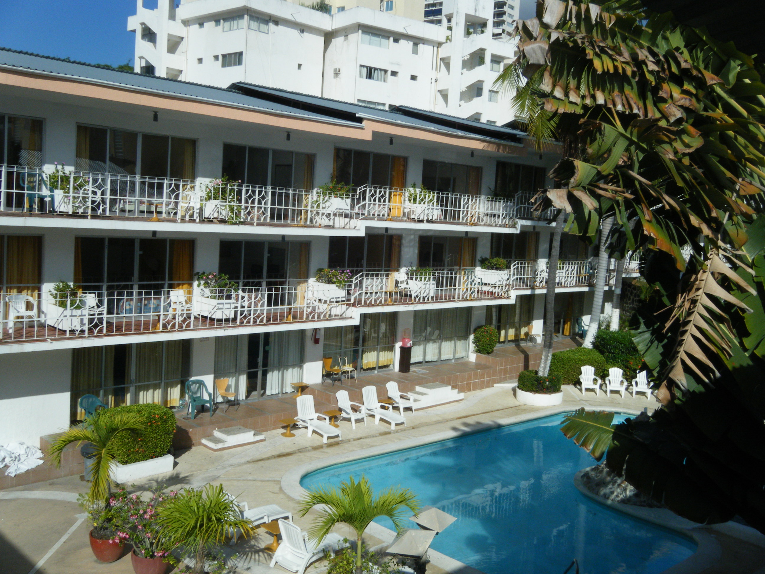 El Tropicano