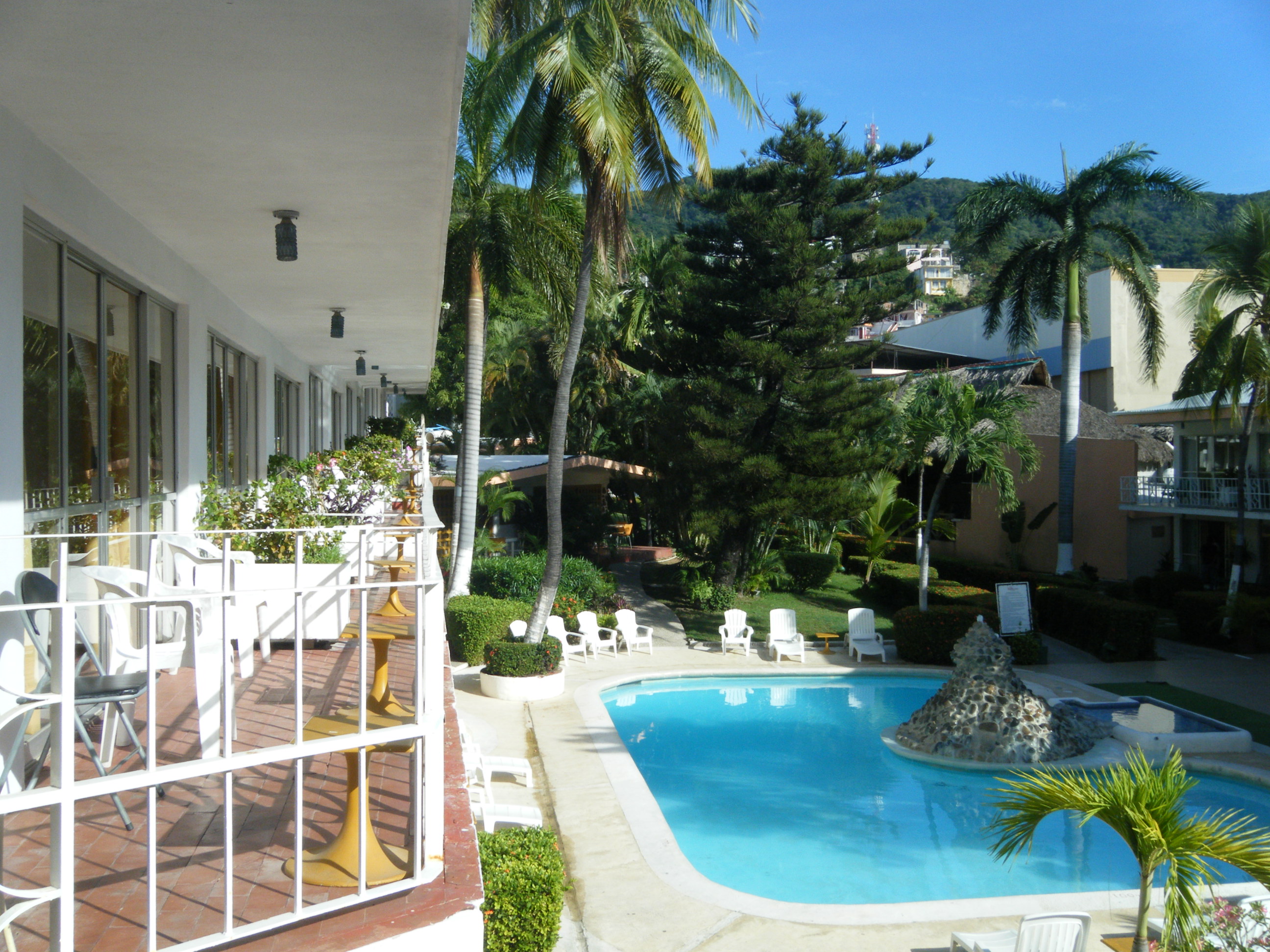 El Tropicano