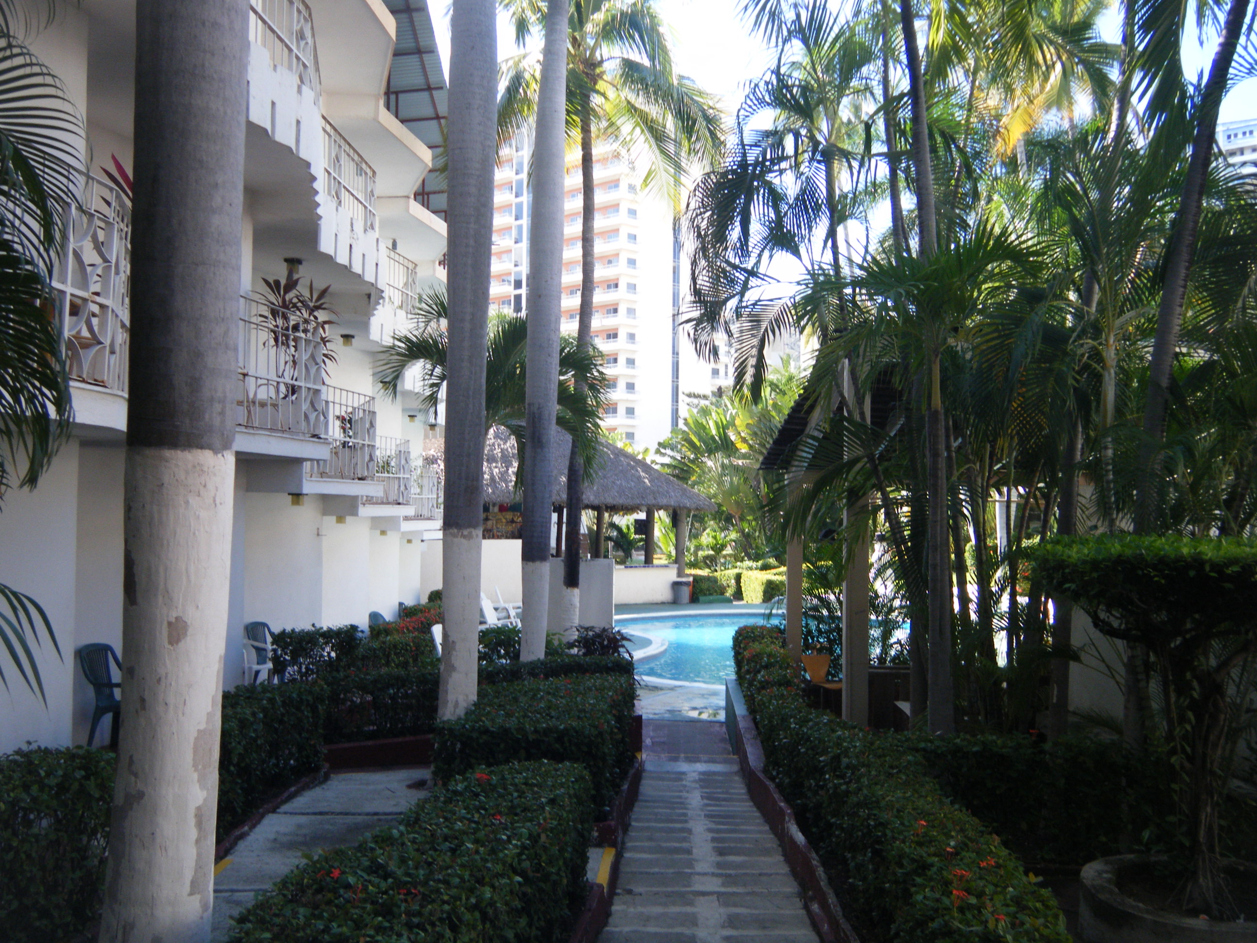 El Tropicano