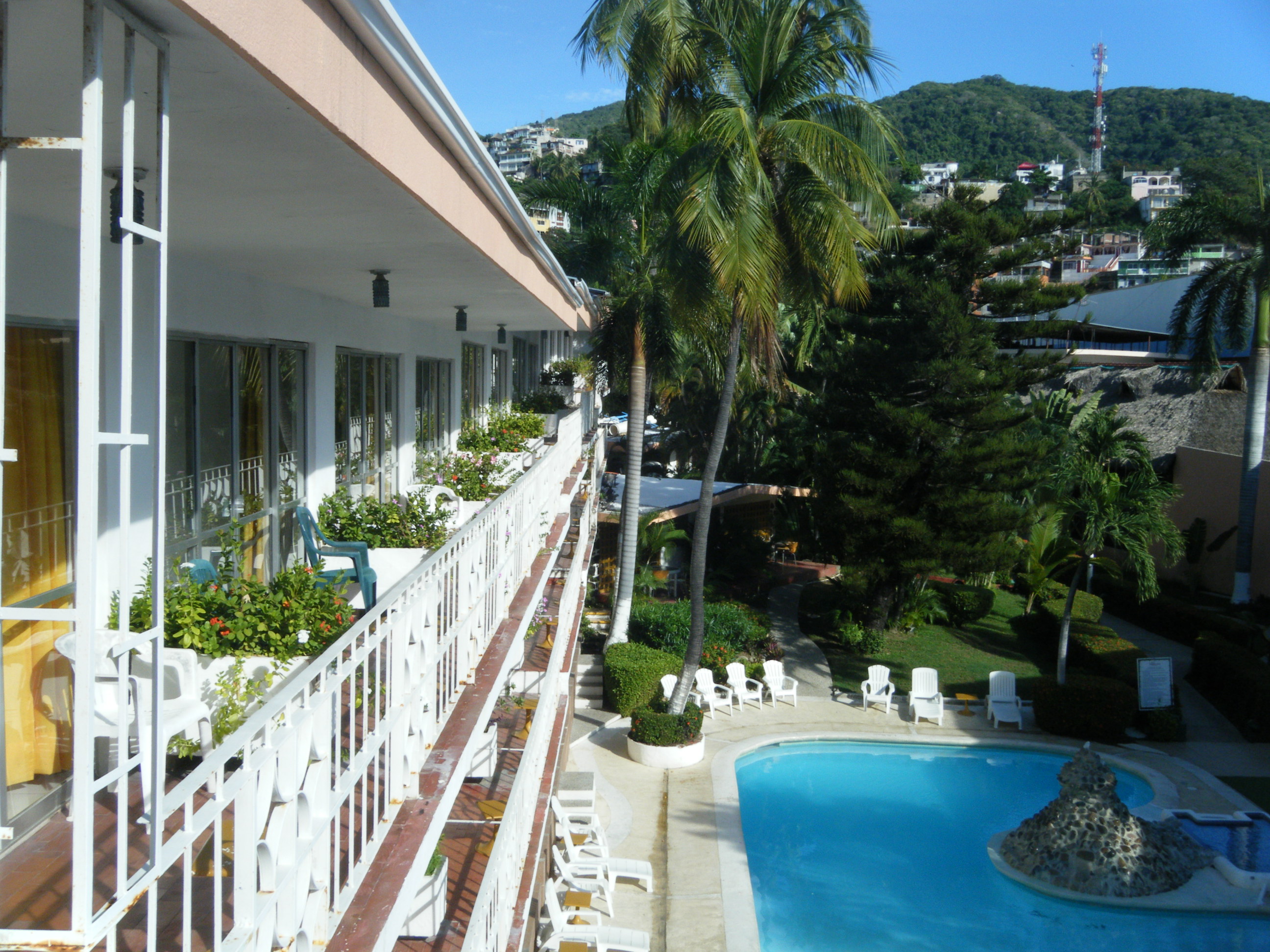 El Tropicano