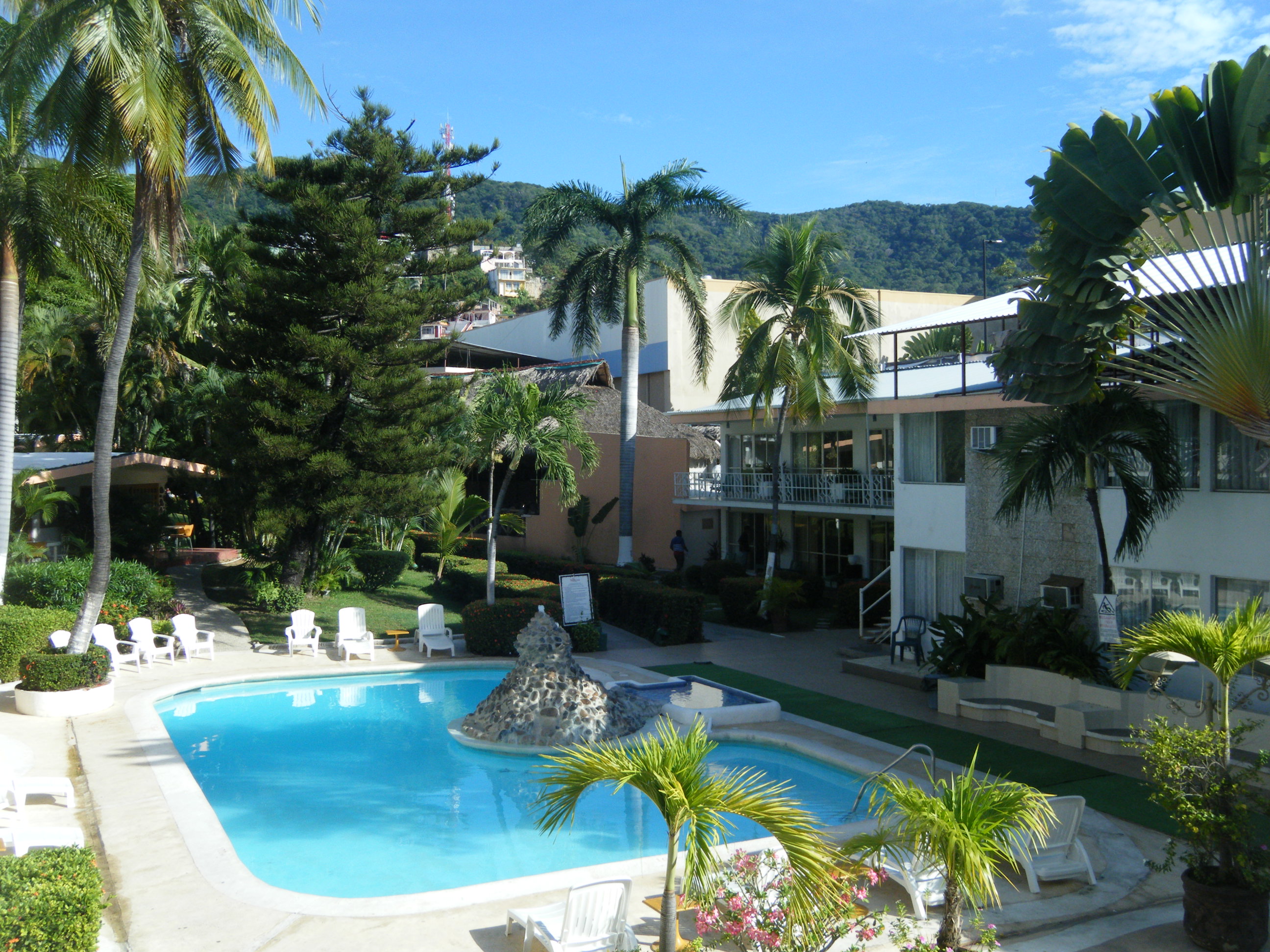 El Tropicano