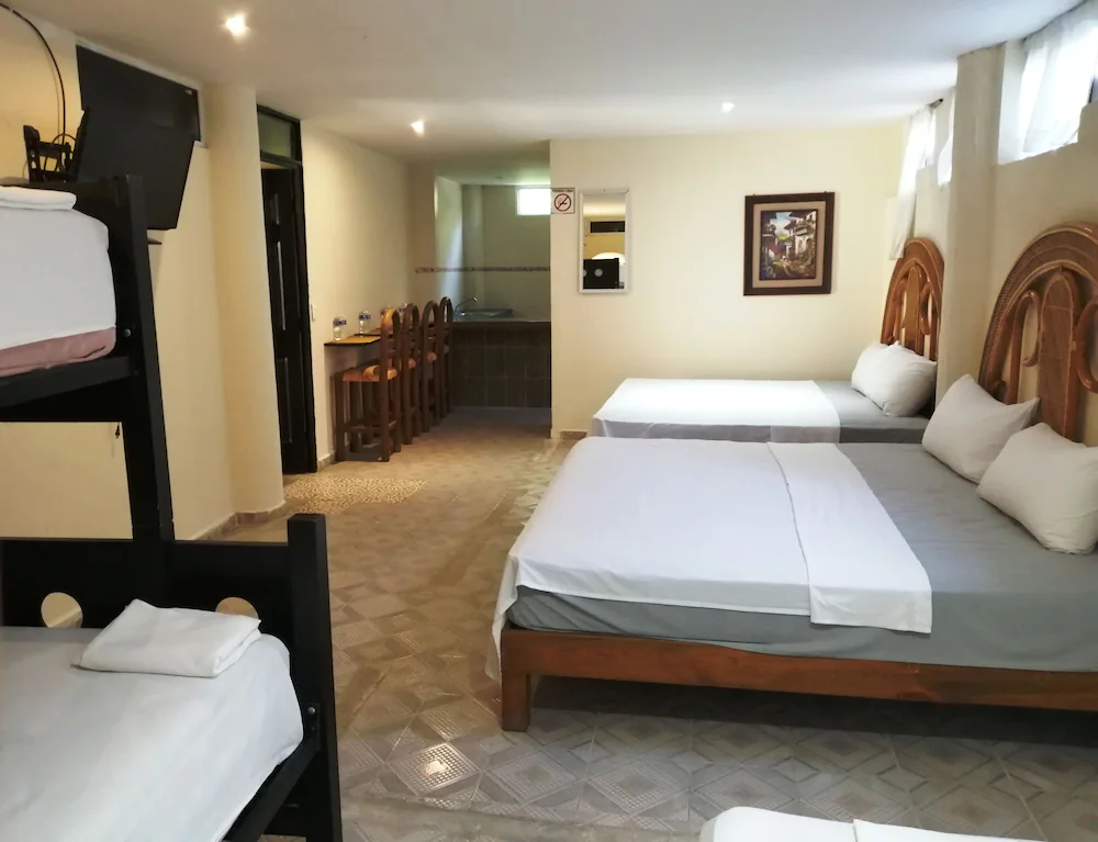Hotel Ashly