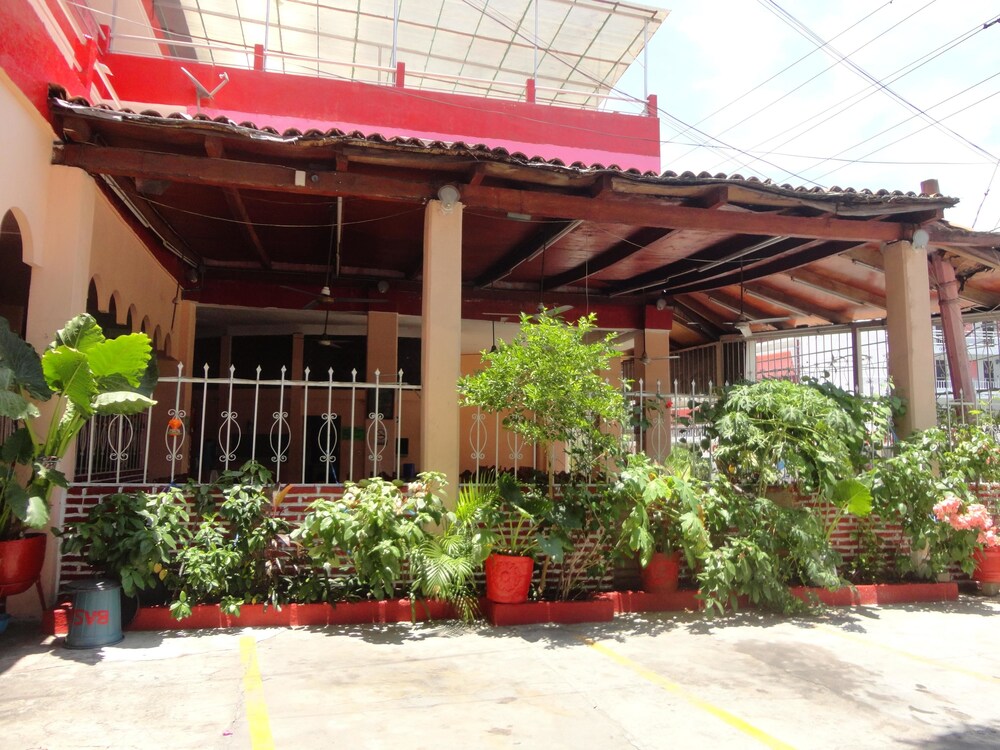 Hotel La Jungla