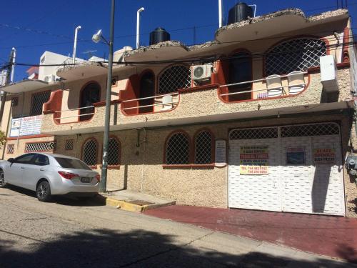 Hotel y Bungalows Olivares