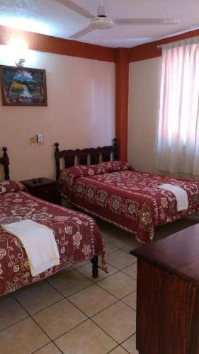 Hotel y Bungalows Olivares