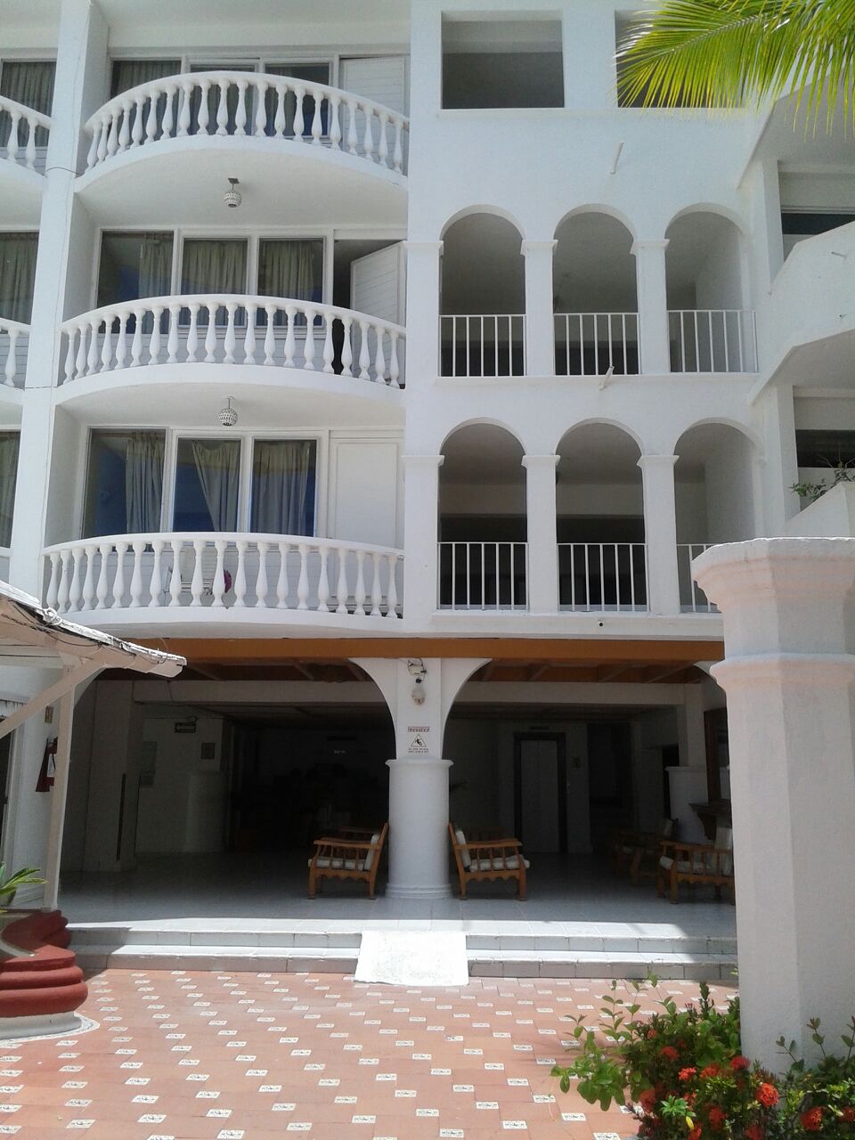 Maralisa Hotel and Beach Club