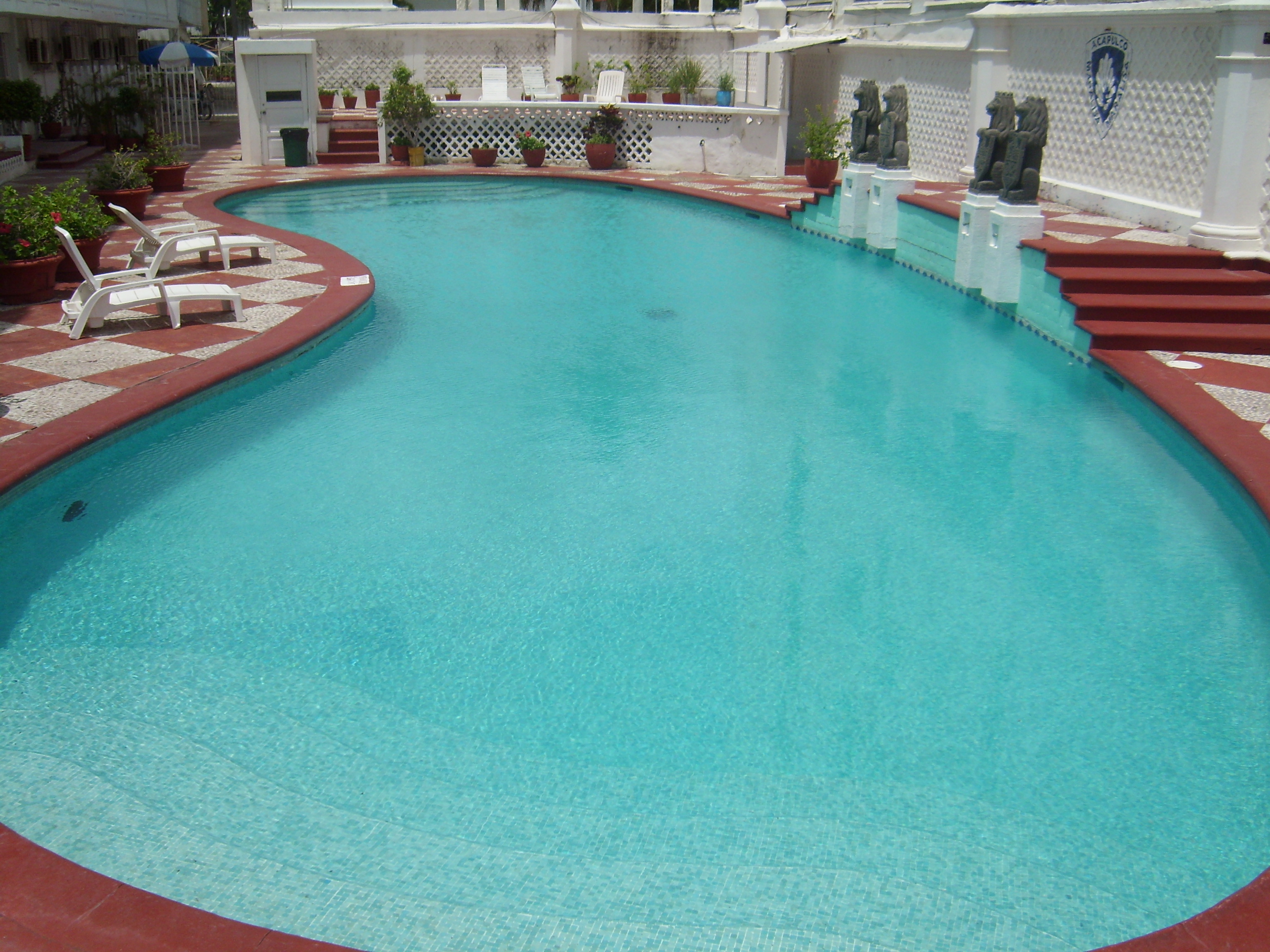 Maralisa Hotel and Beach Club