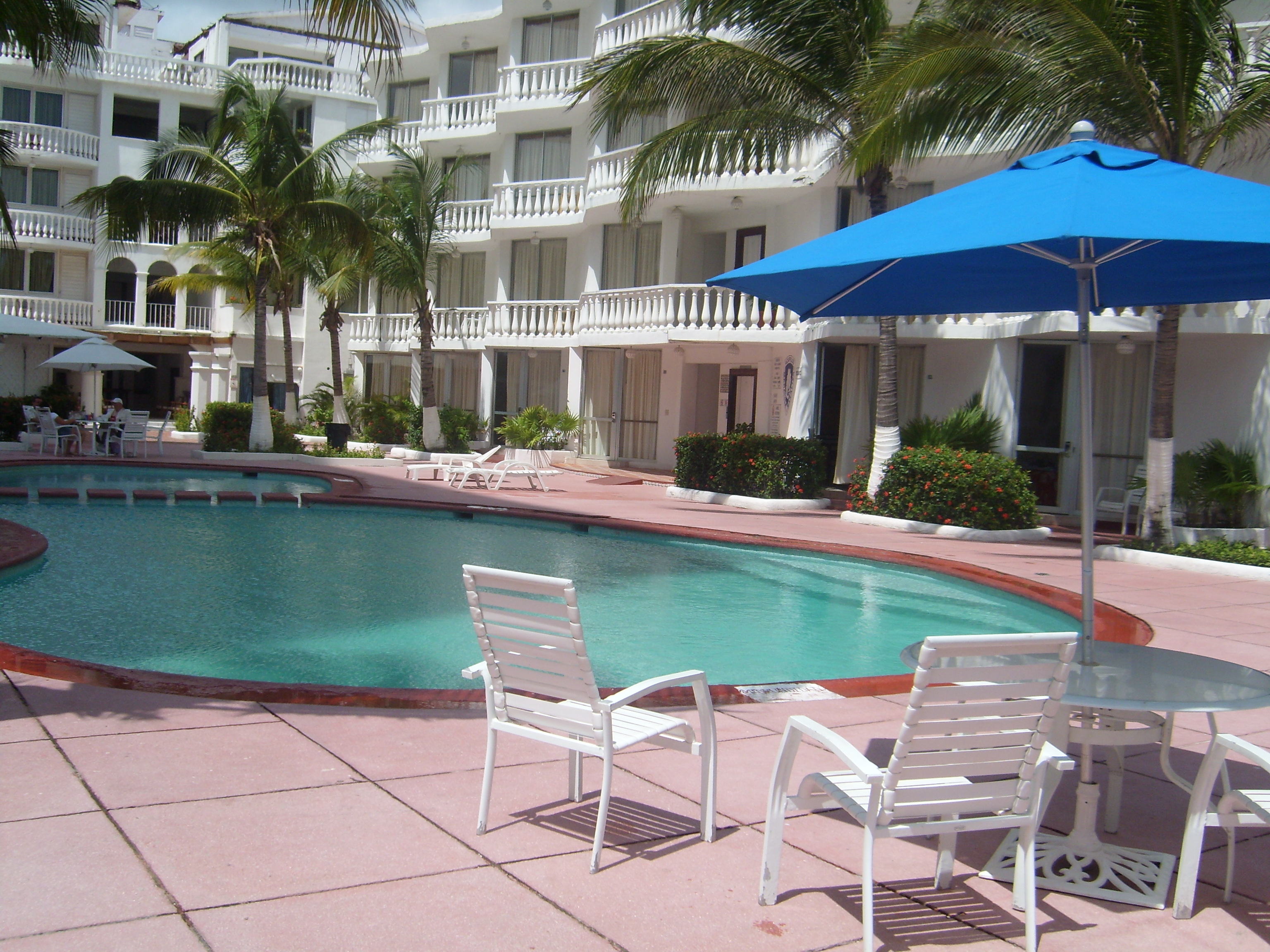 Maralisa Hotel and Beach Club