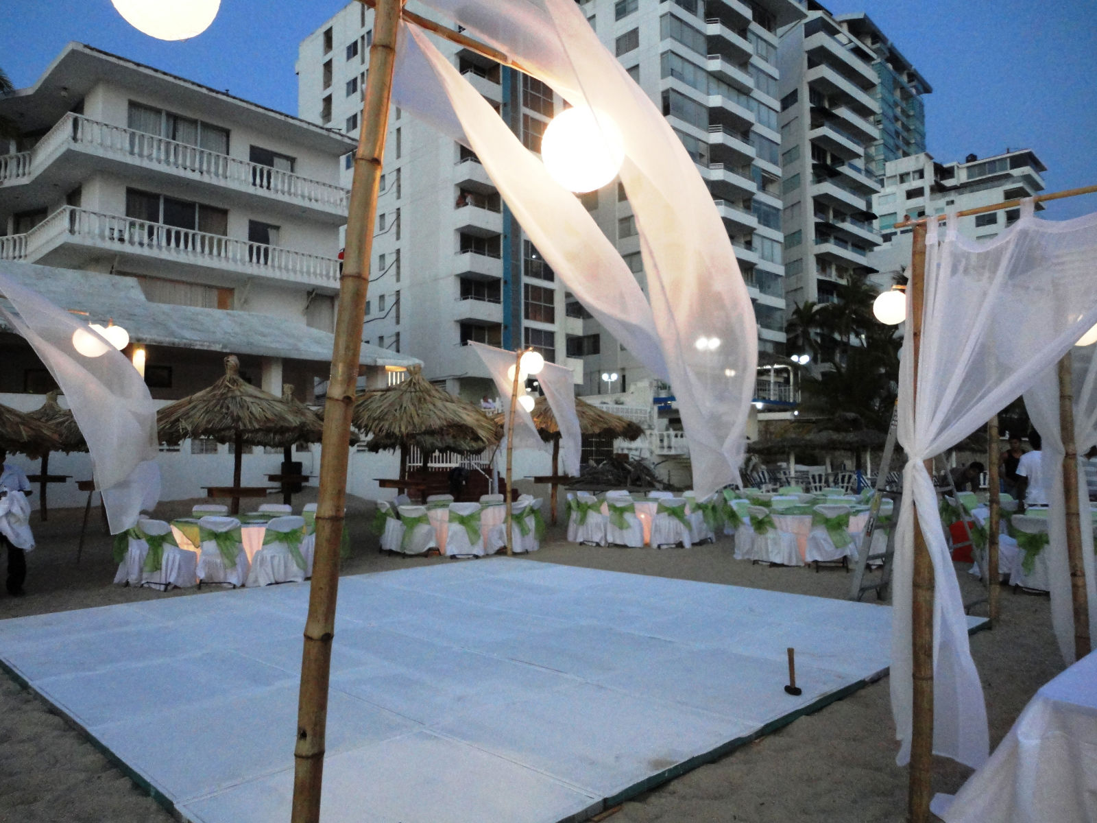 Maralisa Hotel and Beach Club
