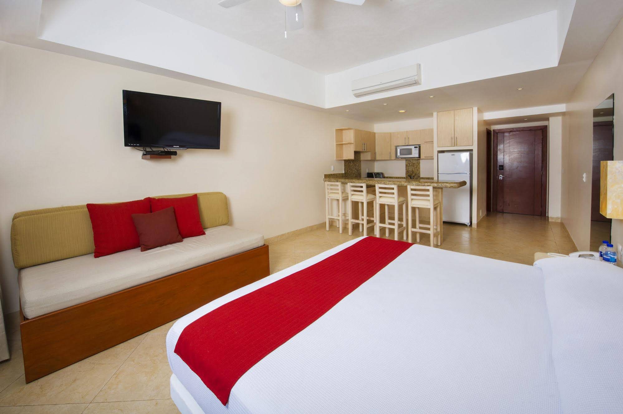 Mishol Hotel & Beach Club