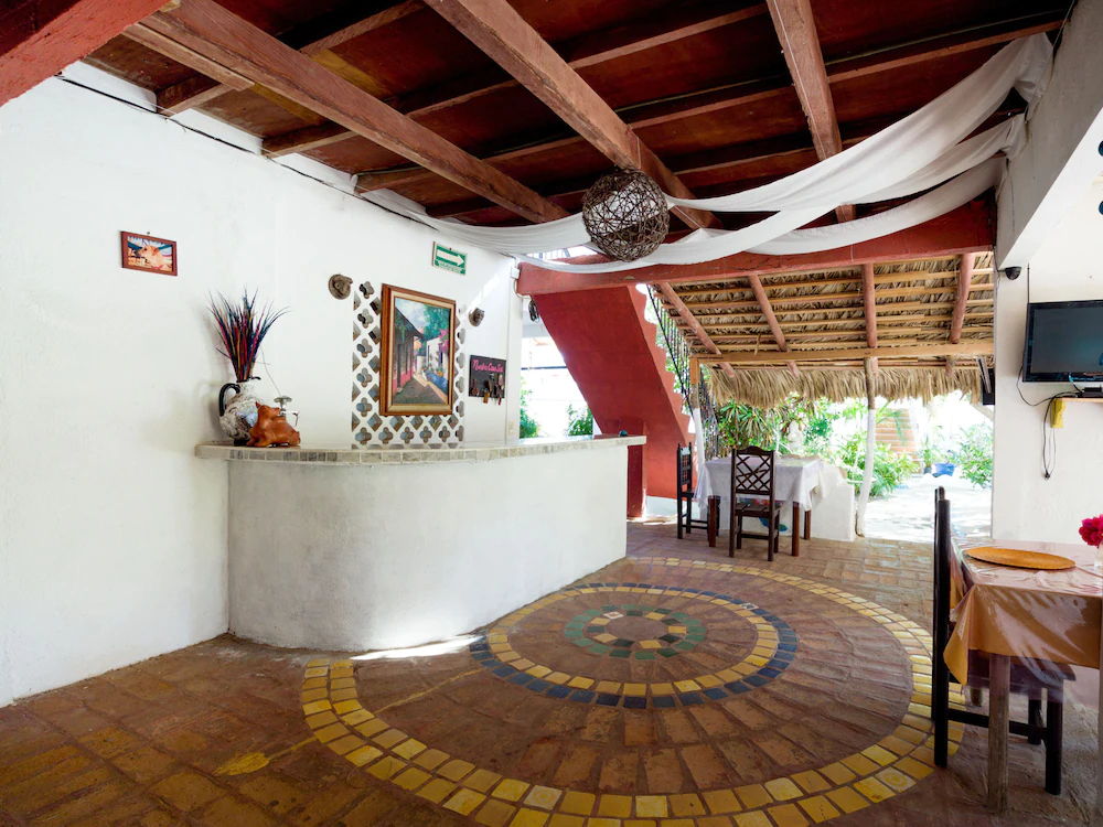 Nuestra Casa-Sai (Pet Friendly Hotel & Beach Club)