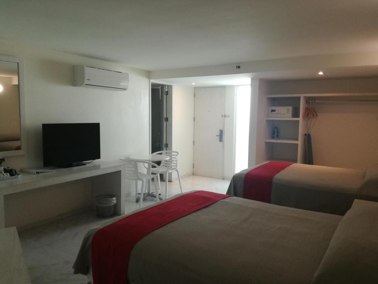 We Hotel Acapulco