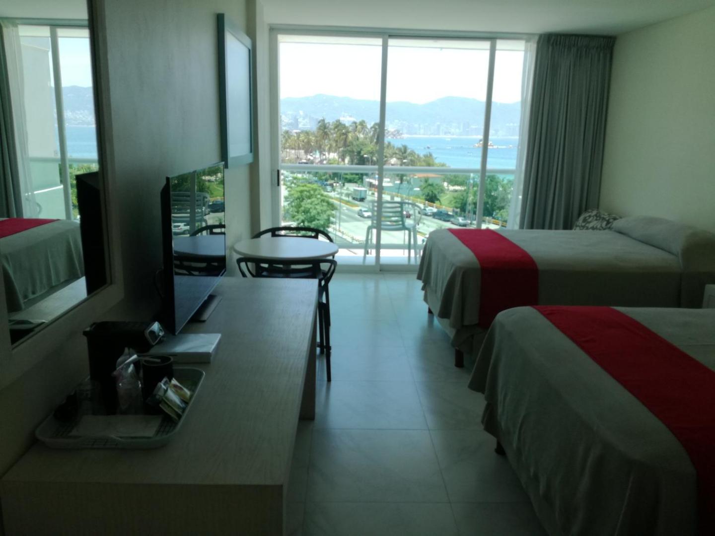 We Hotel Acapulco