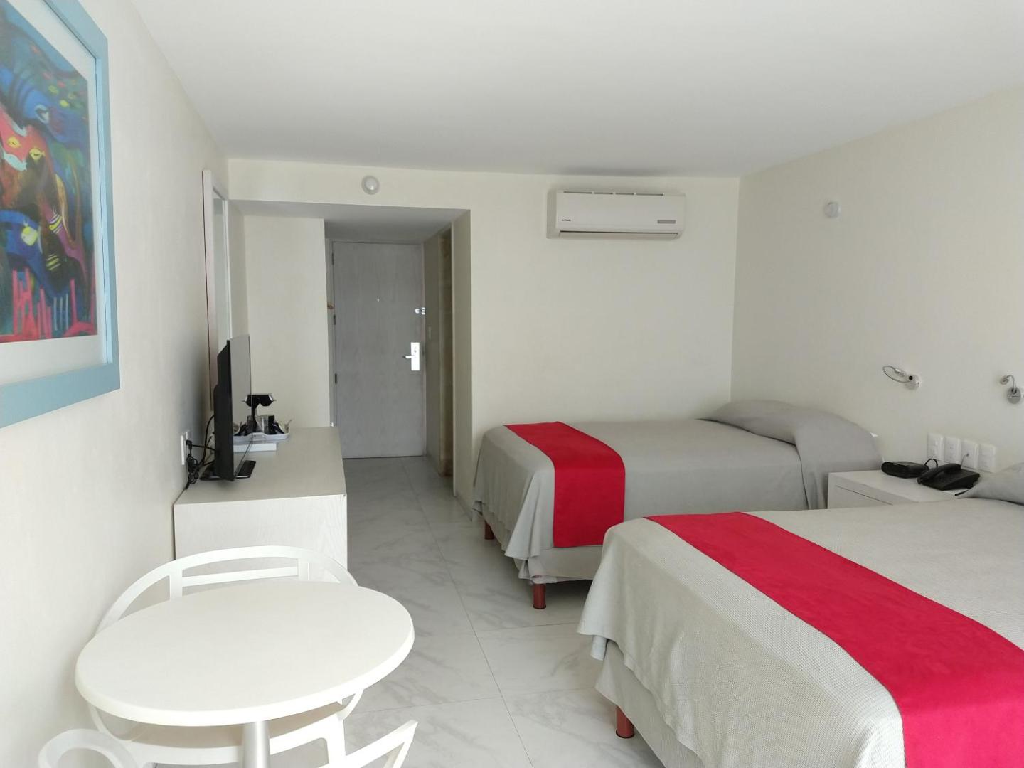 We Hotel Acapulco