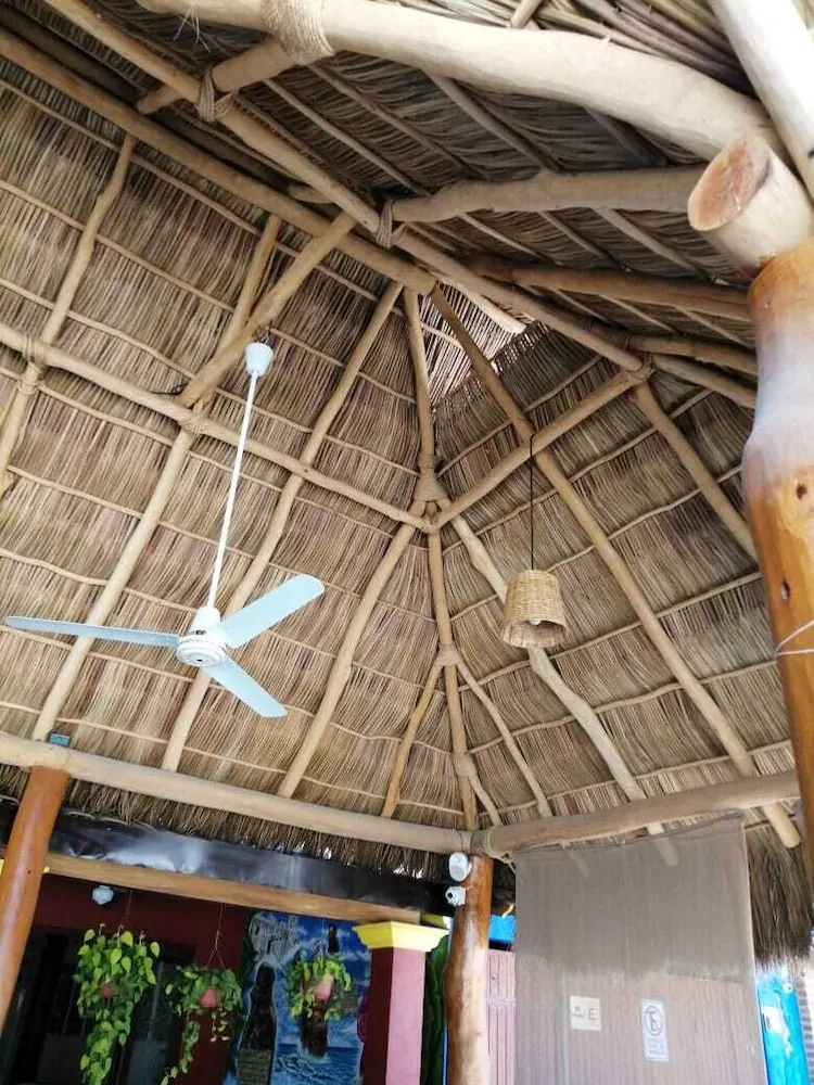 El Cihualteco Hotel Restaurante Bar