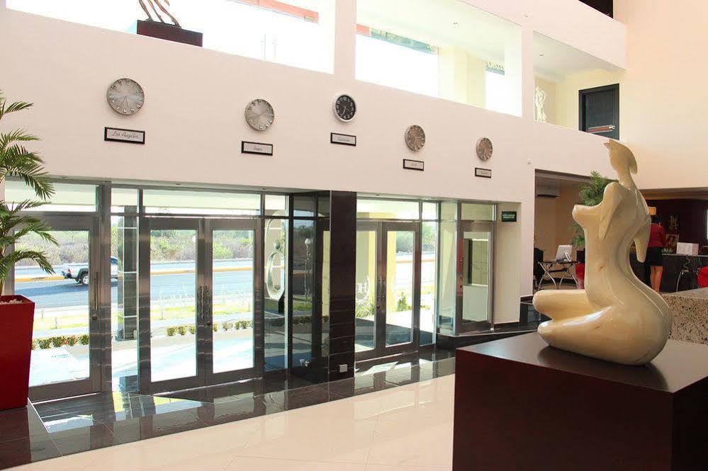 Hotel Two Select