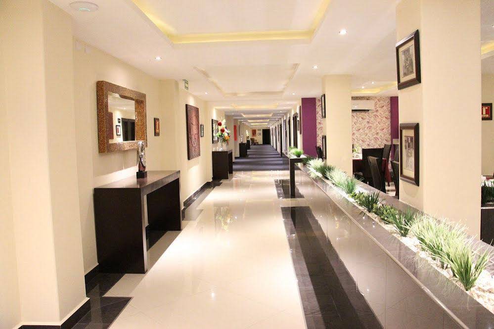 Hotel Two Select
