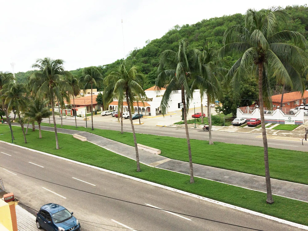 Hotel Playa Del Sol