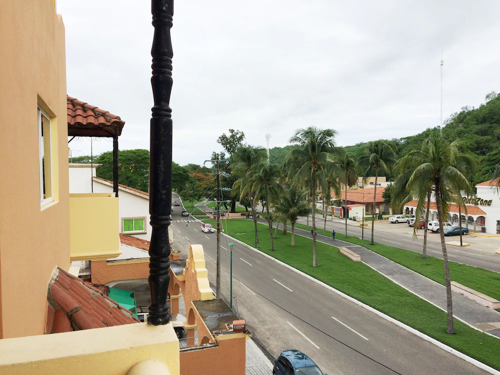 Hotel Playa Del Sol