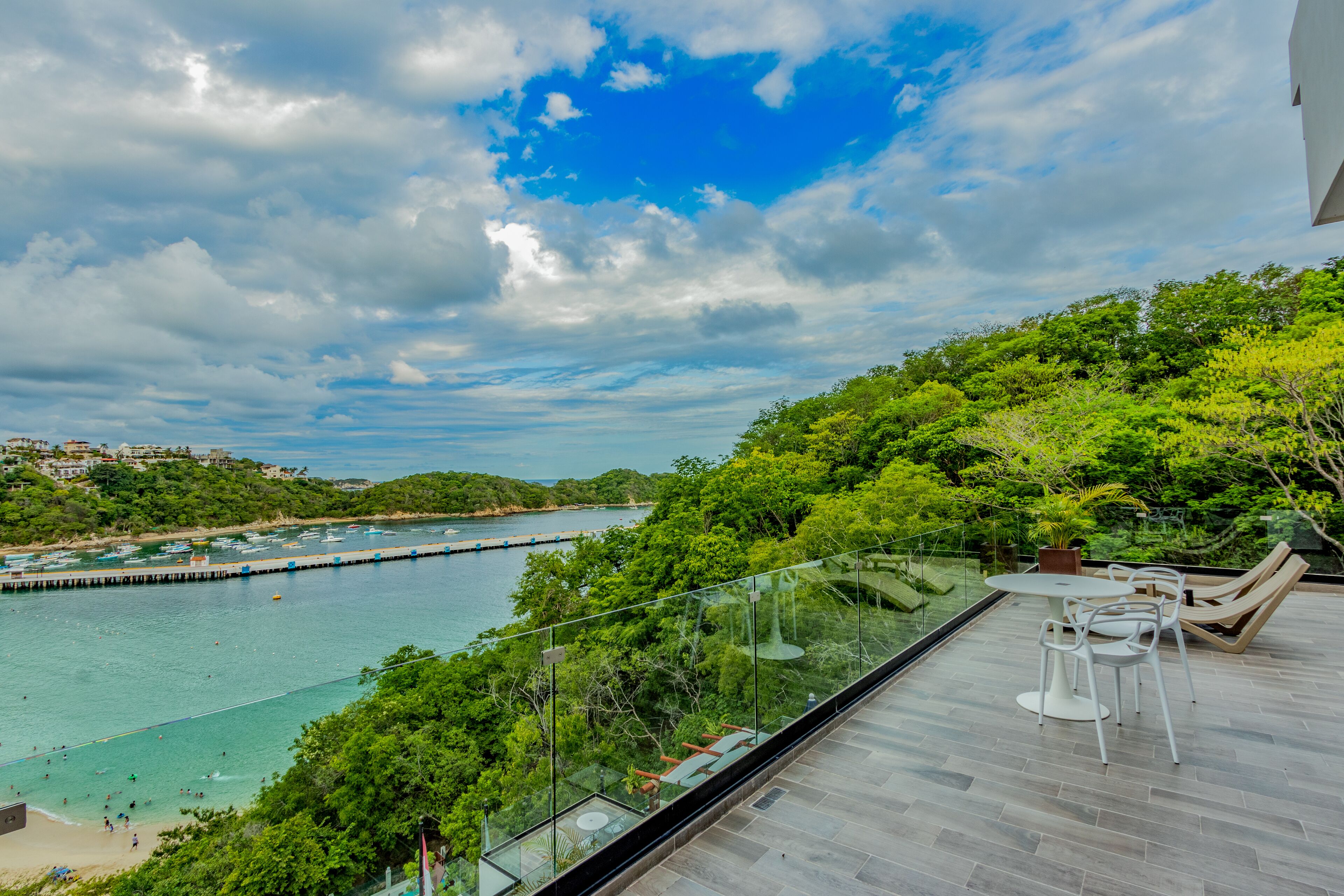 Niru Ocean Suites By Binniguenda