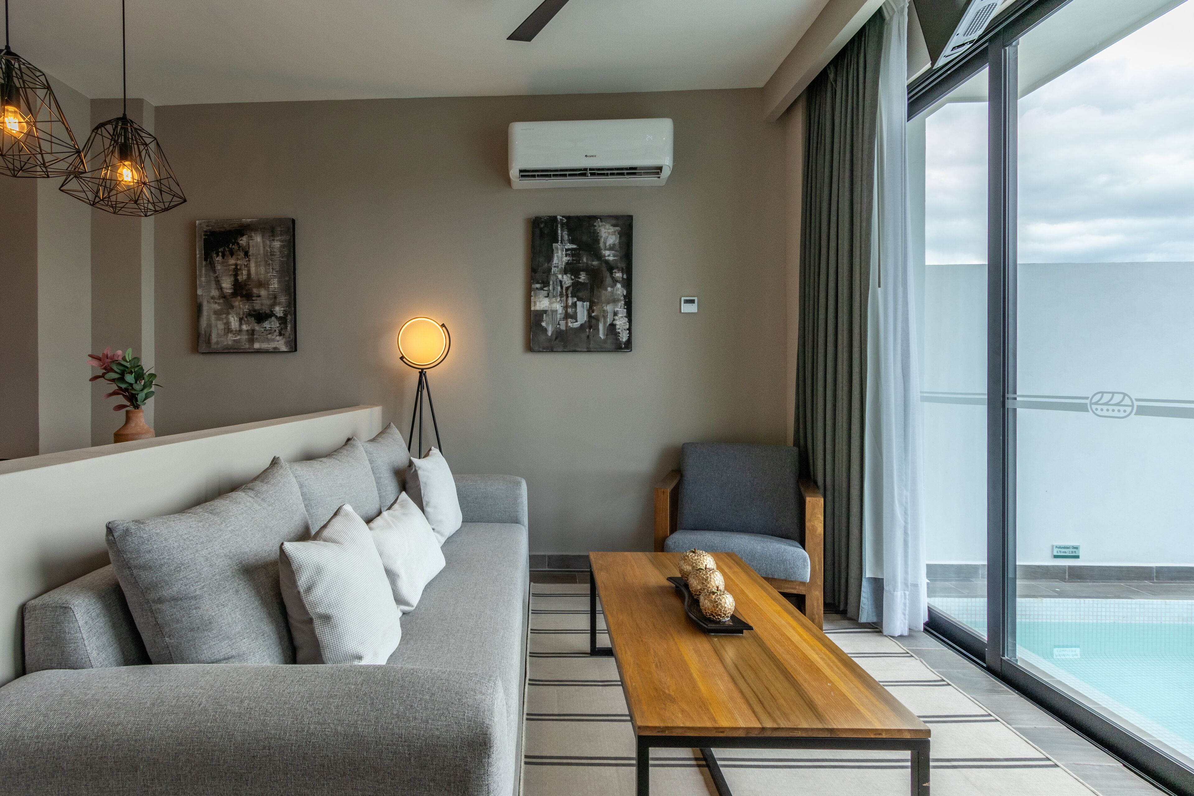 Niru Ocean Suites By Binniguenda