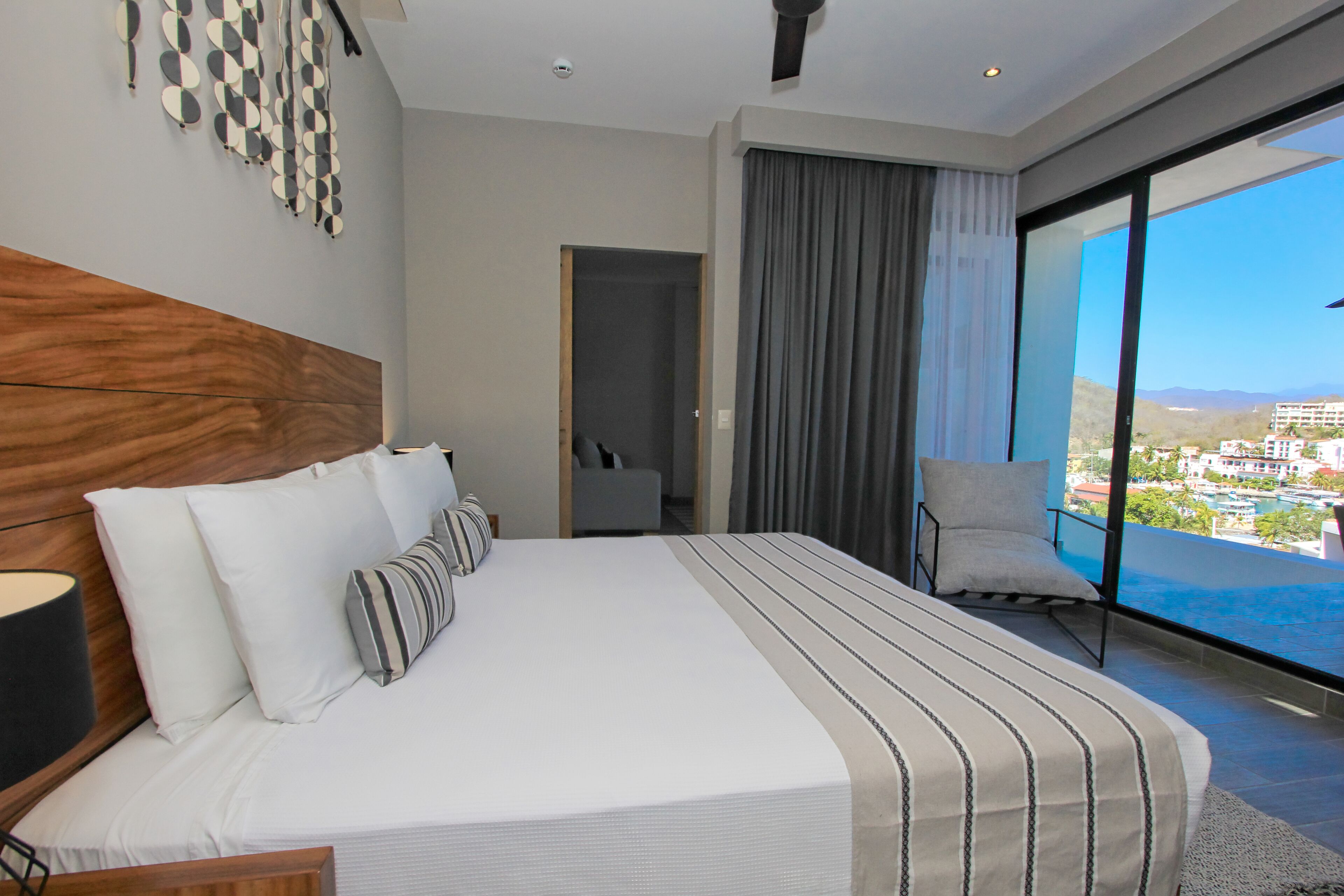 Niru Ocean Suites By Binniguenda