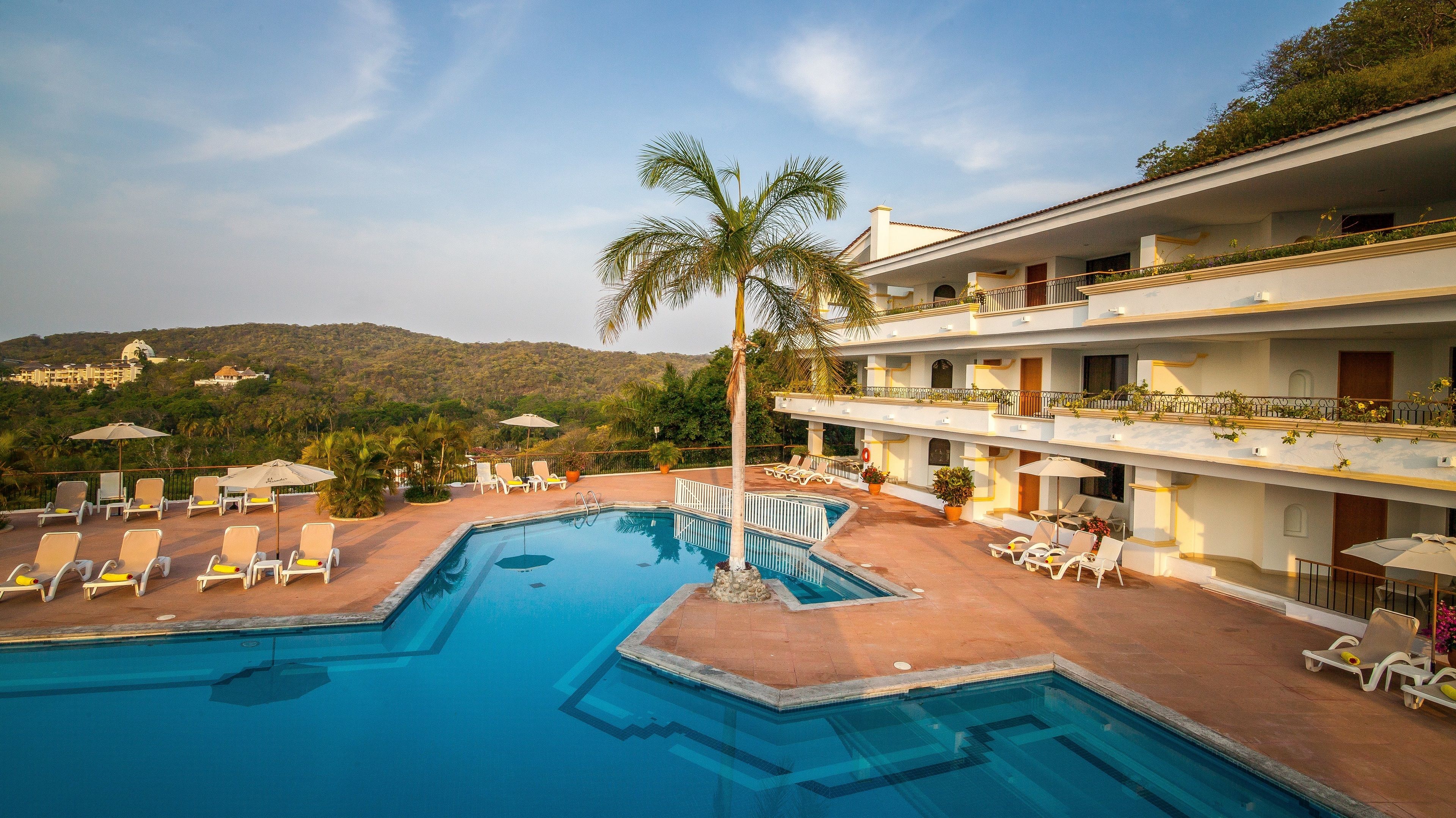 Park Royal Huatulco