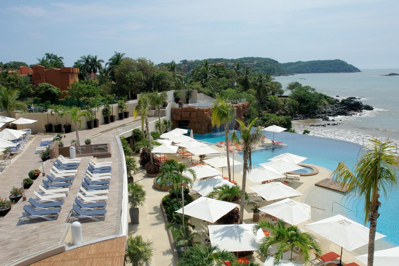 Azul Ixtapa Grand Beach Resort & Convention Center