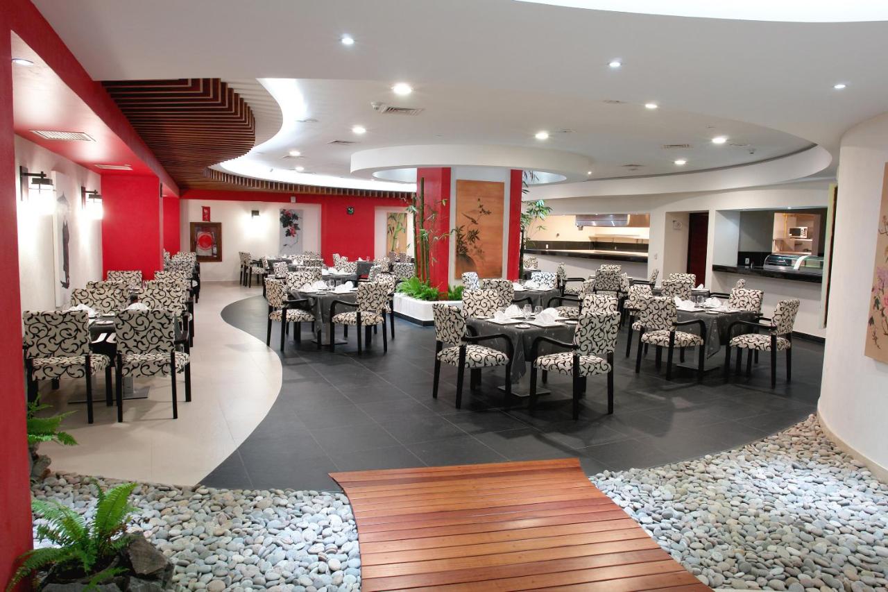 Azul Ixtapa Grand Beach Resort & Convention Center