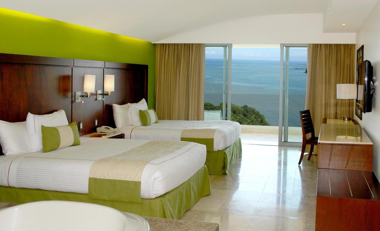 Azul Ixtapa Grand Beach Resort & Convention Center