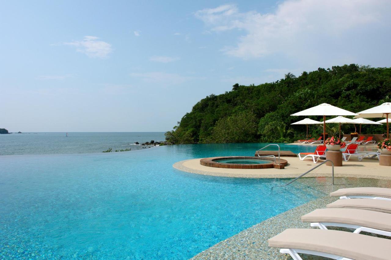 Azul Ixtapa Grand Beach Resort & Convention Center