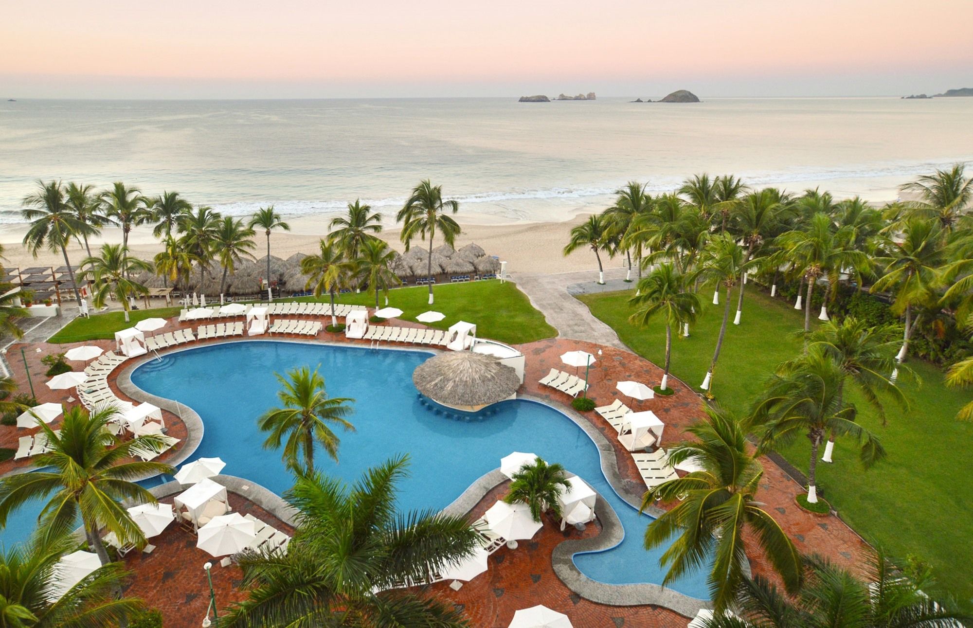 Emporio Ixtapa - with Optional All Inclusive