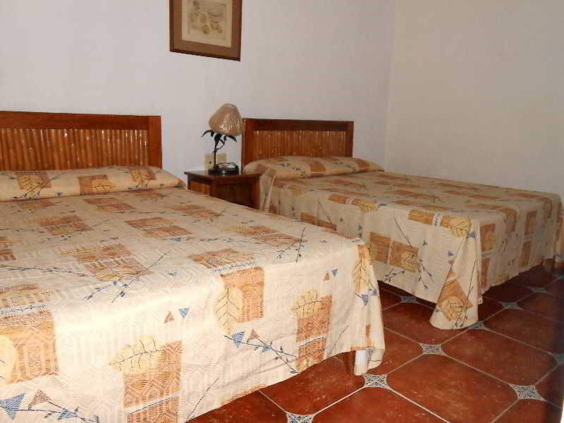 Hotel Suites Ixtapa Plaza Centro Comercial