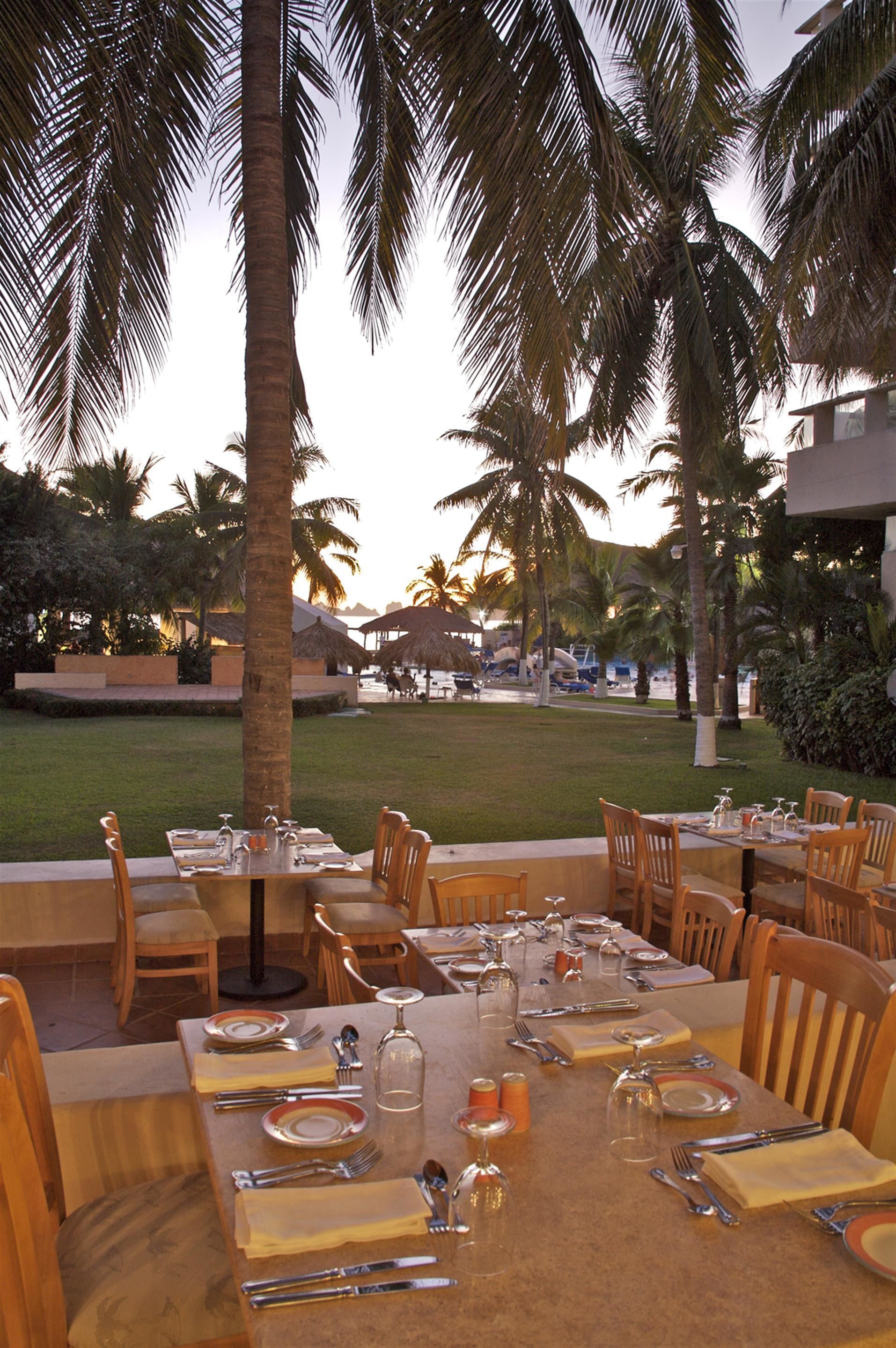 Park Royal Beach Ixtapa