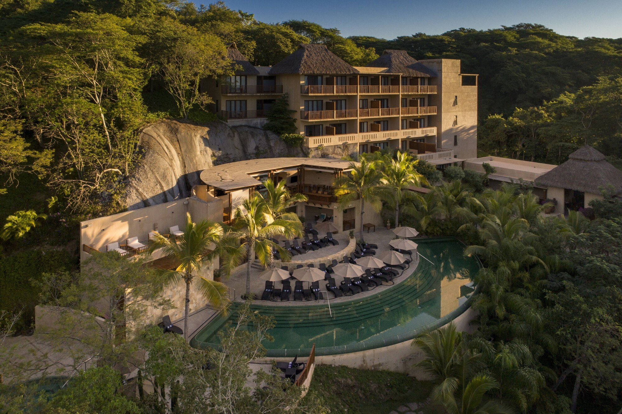 Club Mountain Bay at Matlali