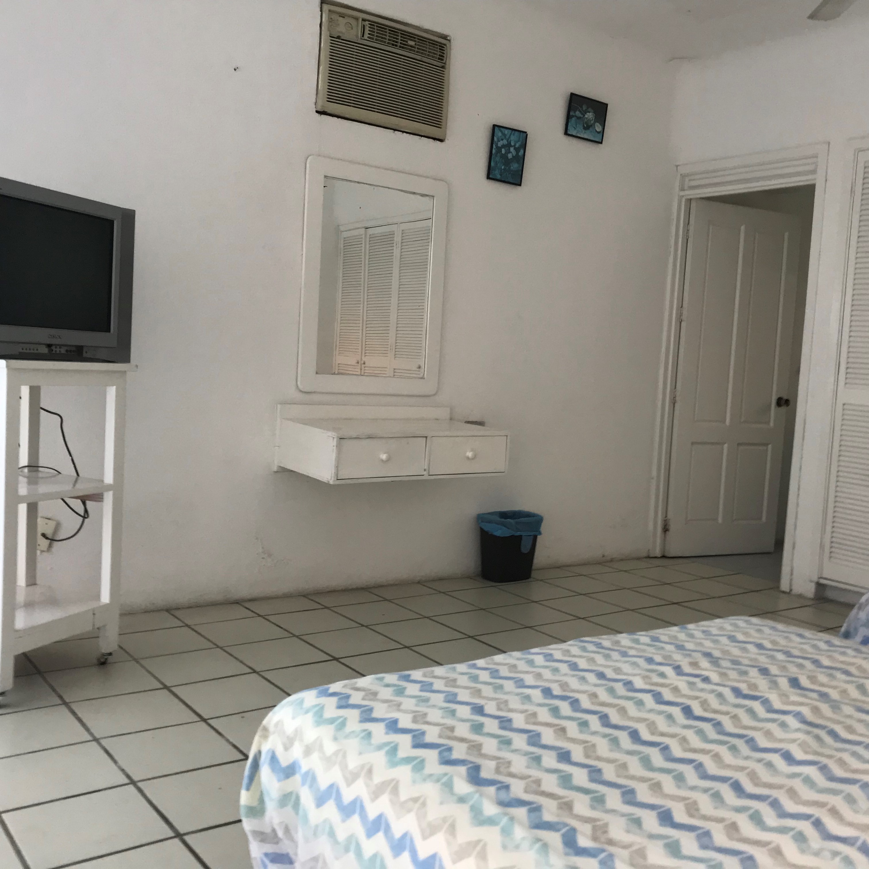Casa Mexicana La Reyna