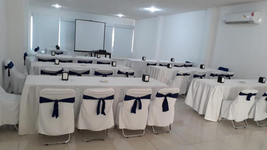 Hotel Fiesta Mexicana Manzanillo